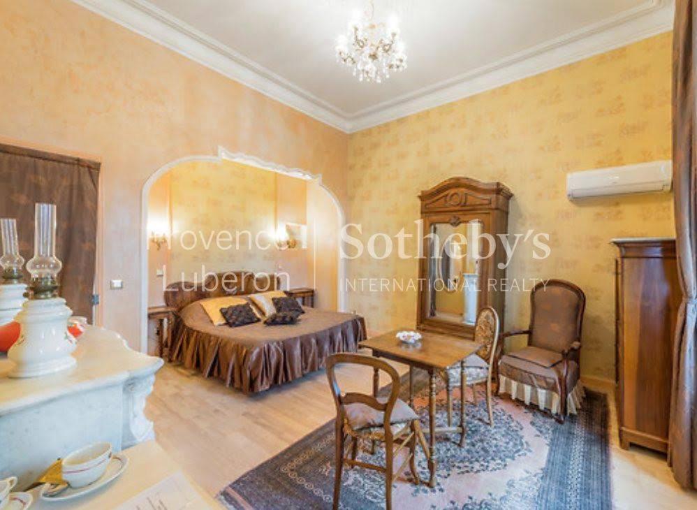 Le Mogador Chateau Du Martinet Violes Exterior photo